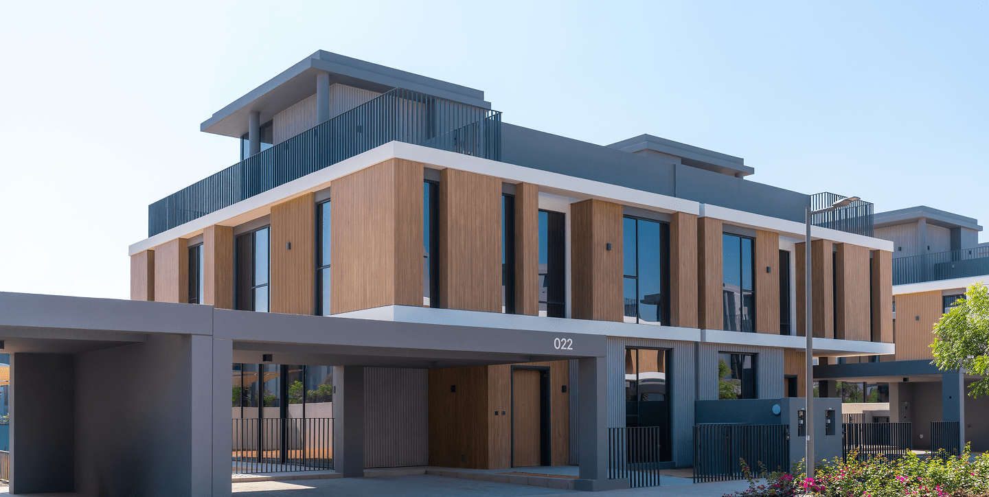 June, Arabian Ranches